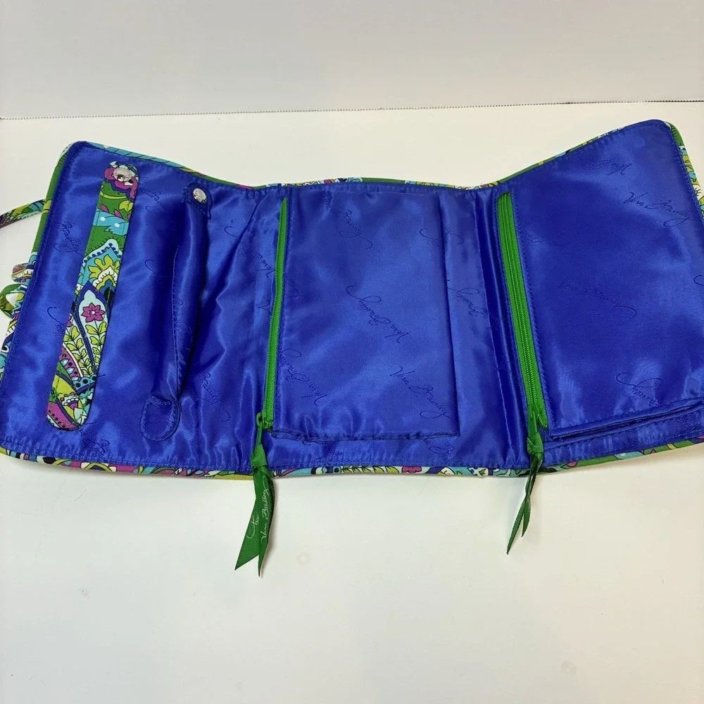 Vera Bradley All Wrapped Up Jewelry Roll Travel Case Emerald Paisley Green